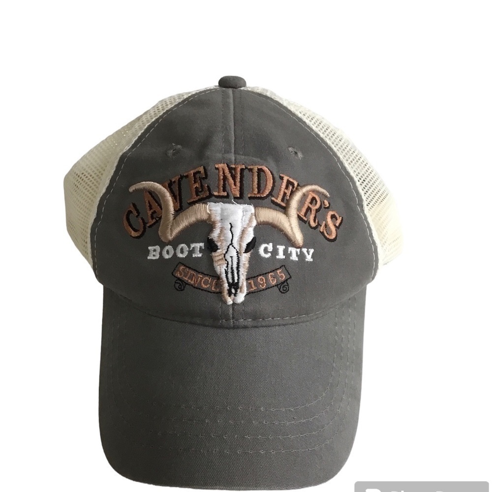 Cavenders Boot City 🧢